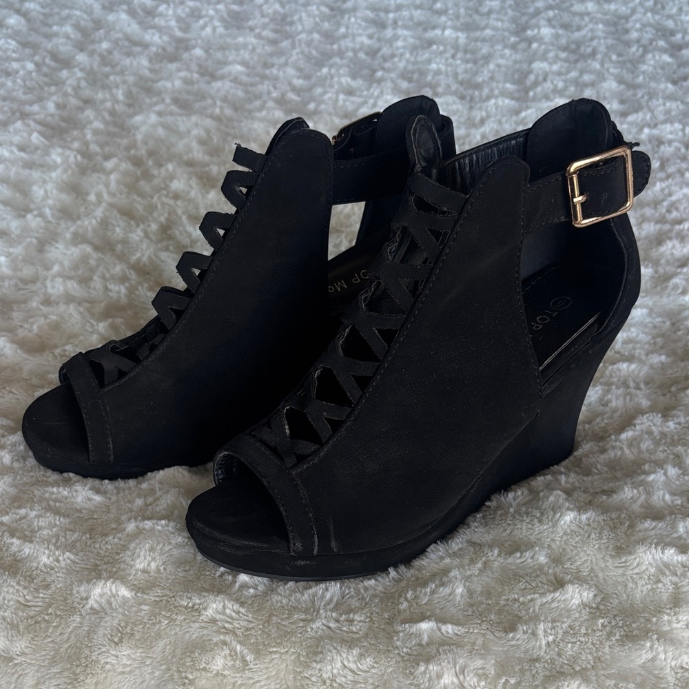 💎2 for $10🛒 TOP Moda Black Wedge Sandals with Gold Buckle